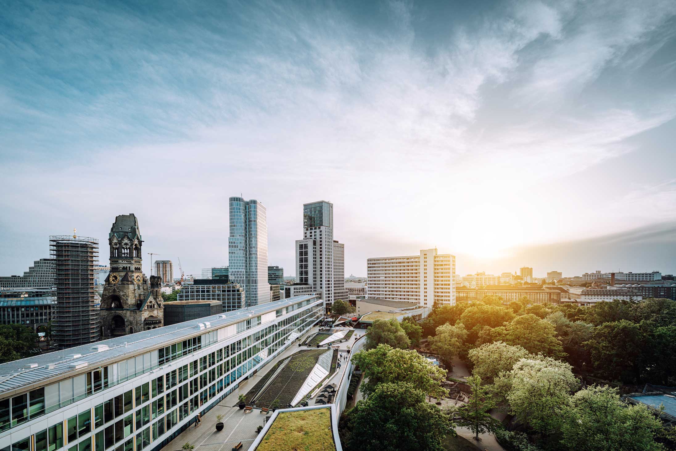 Berlin-Charlottenburg aus Vogelperspektive bei Dämmerung